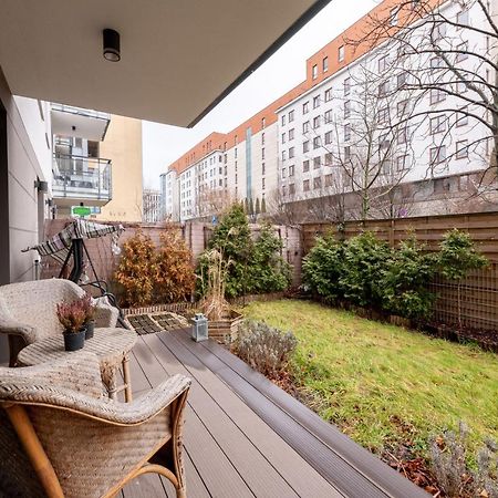 Kierbedzia 6 - Bezplatny Podziemny Parking - Free Parking - Piekny Ogrodek Z Tarasem - 2Km Lazienki Krolewskie - Wifi - Smart Tv 50 Cali - Good Apartments Warsaw Ngoại thất bức ảnh